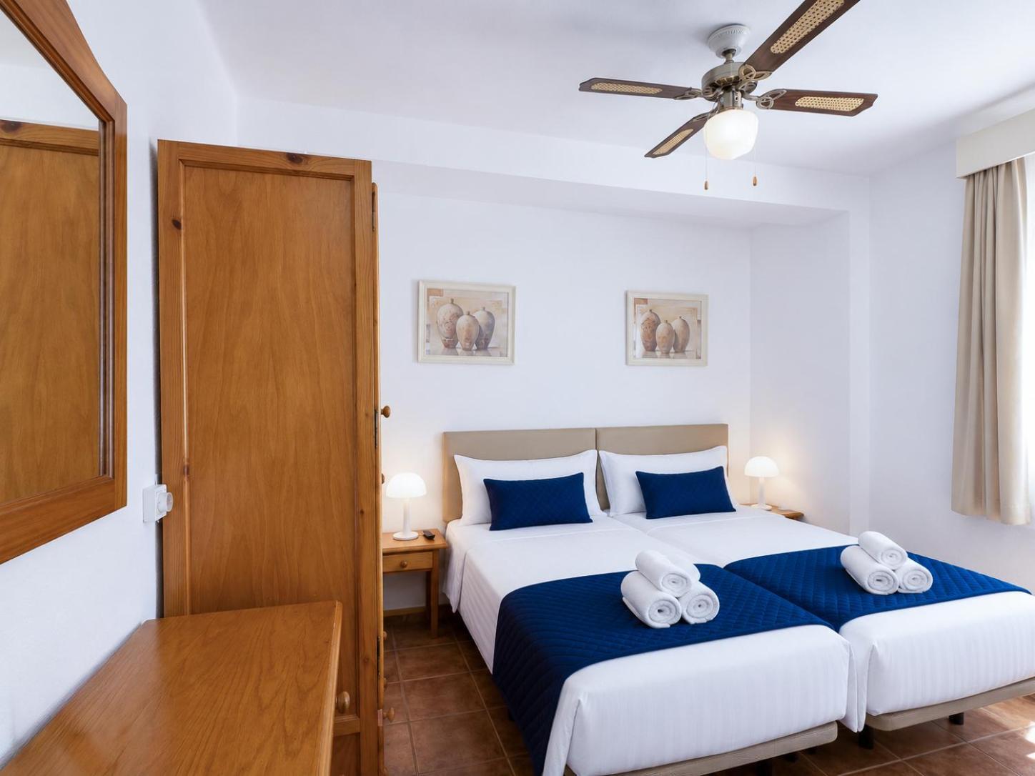 Chambre Lits Jumeaux avec Salle de Bains Privative