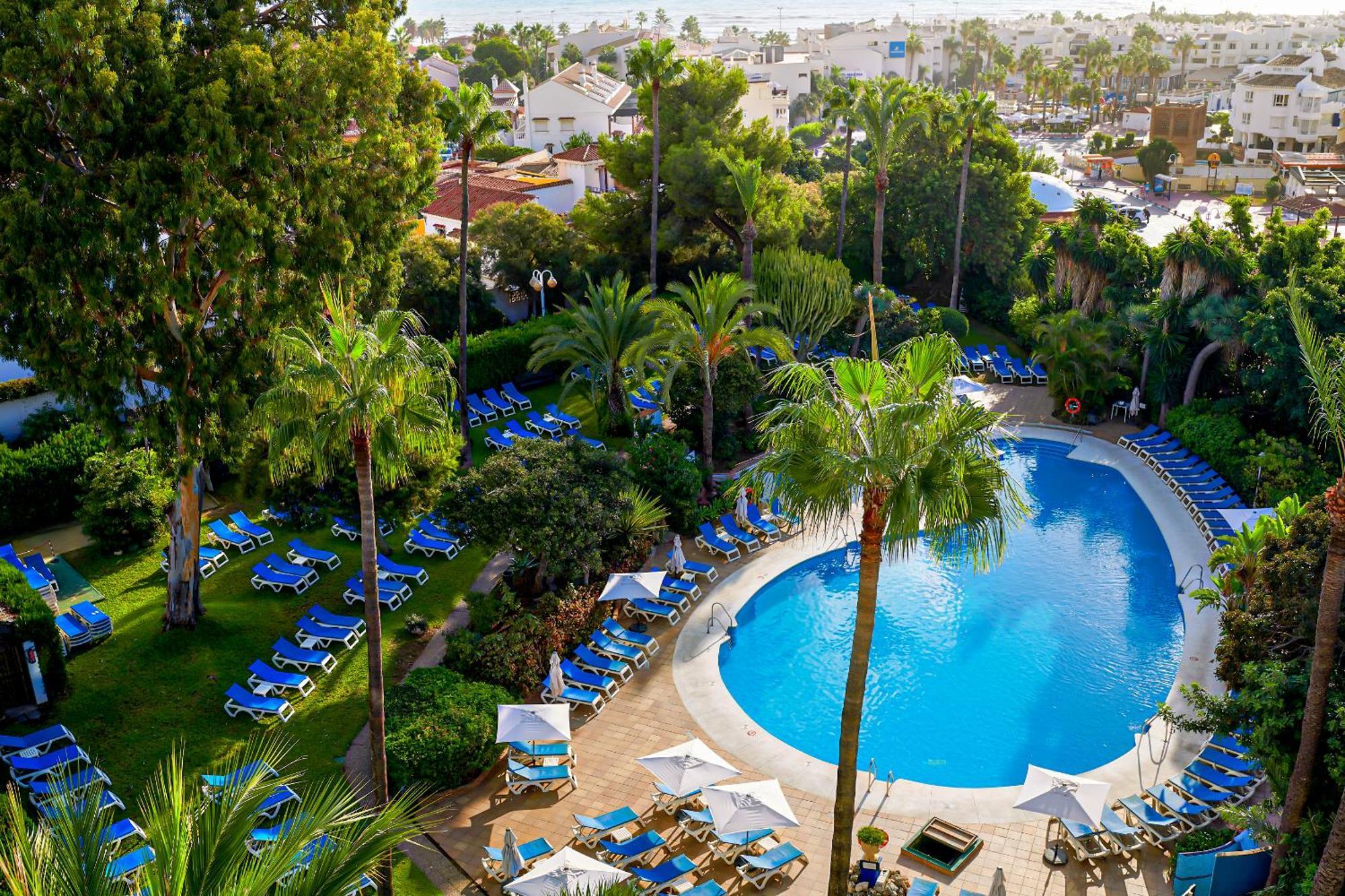 Chambre Double (3 Adultes) - Vue sur Piscine